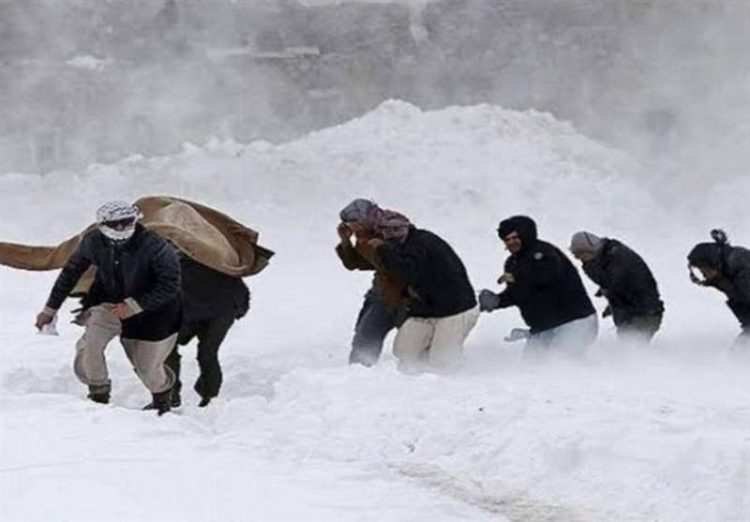 پولیس ایران: ۷۰۰ مهاجر افغانستانی را از مرگ در اثر سرما نجات دادیم