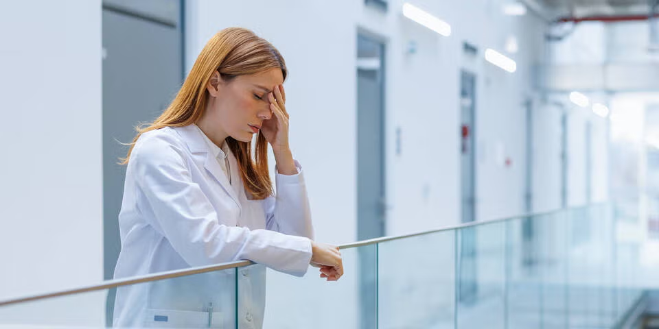 ۵۰ درصد پزشکان زن در وین از «زن‌ستیزی» رنج می‌برند