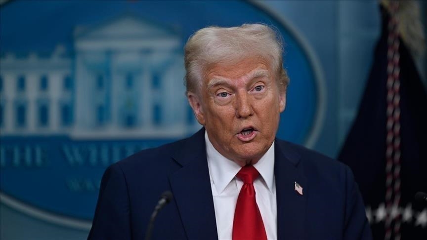 ترامپ: گفت‌وگوهای سازنده با ایران جریان دارد، اقدام نظامی به‌طور موقت به تعویق افتاد