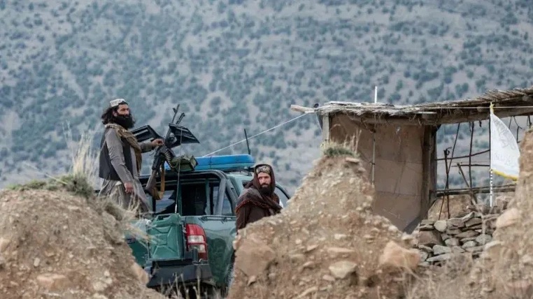 سیزدهمین روز درگیری؛ ارتش پاکستان بر مواضع طالبان در منطقه ژوب حمله کرد