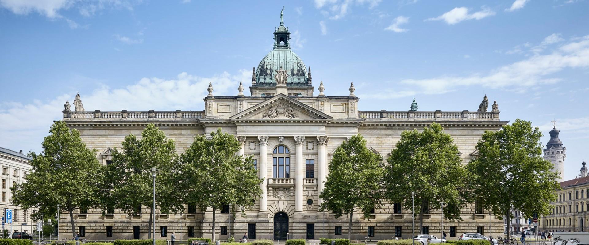 یک مرد افغانستانی در آلمان به بازپرداخت نفقه فرزندش محکوم شد