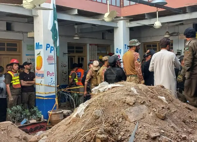 فروریختن سقف مکتب