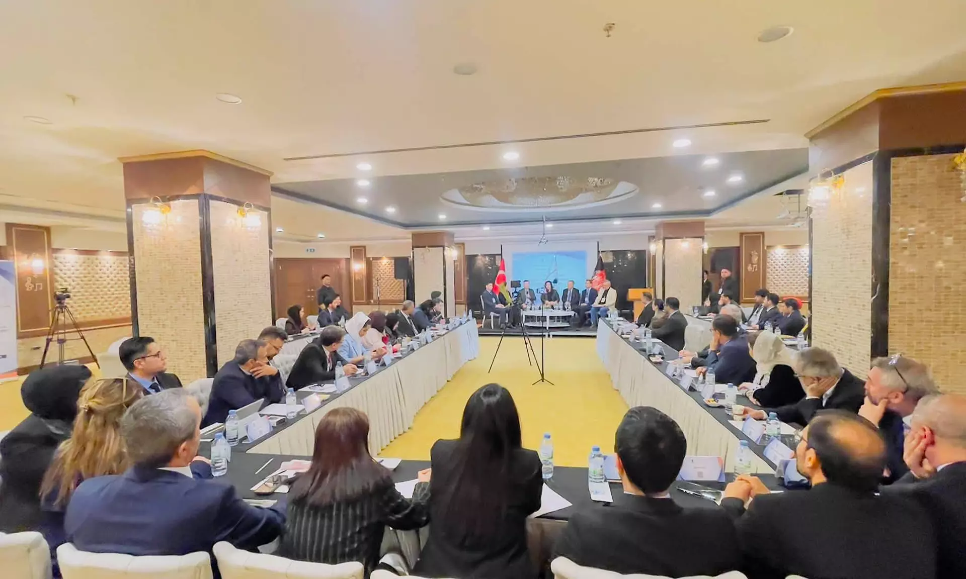 مخالفان طالبان در انقره بر پایان انحصار قدرت و تغییر نظم سیاسی تأکید کردند