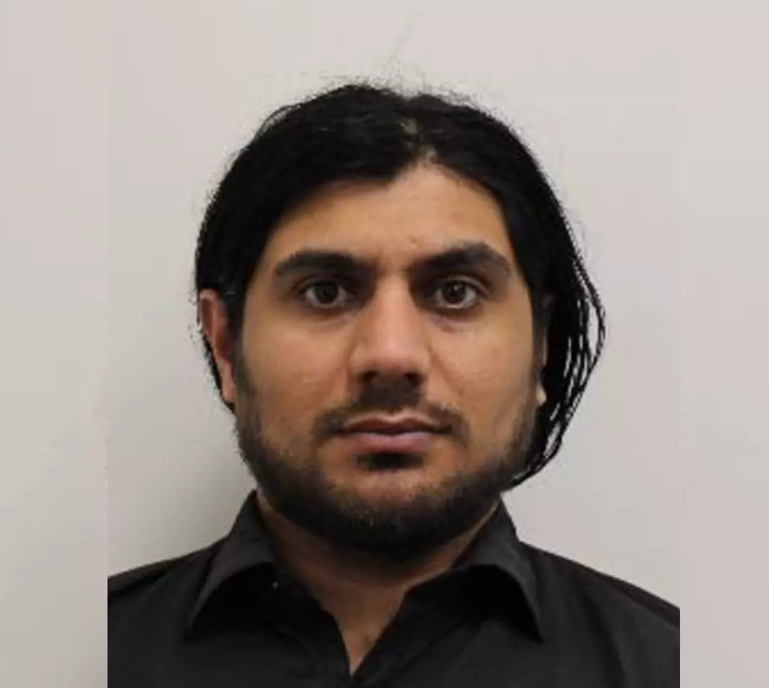 پناهجوی افغانستانی محکوم به تعرض جنسی به دختر ۷ ساله در بریتانیا عضو طالبان بوده است