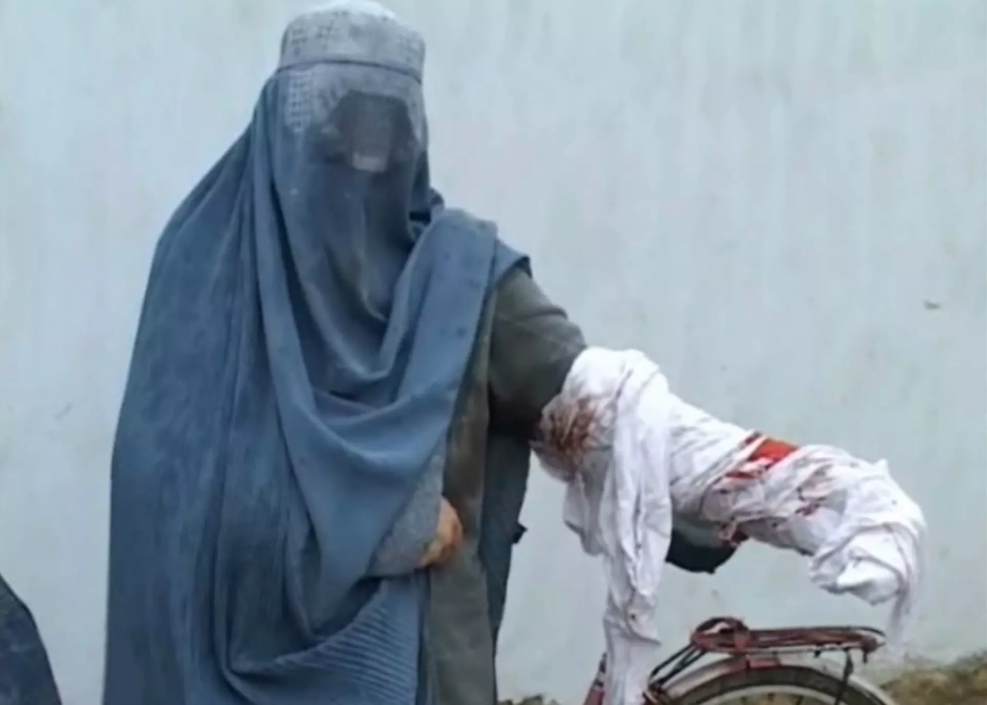 افزایش خشونت‌ها؛ از قتل دختر جوان در هلمند تا تیرباران چهار عضو یک خانواده در لوگر