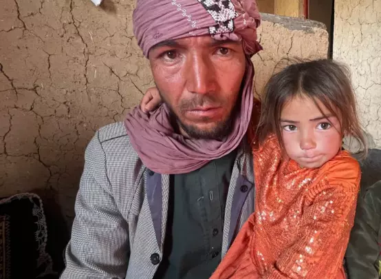 فقر و بیکاری در غور؛ مردم از گرسنگی کودکان خود را می‌فروشند