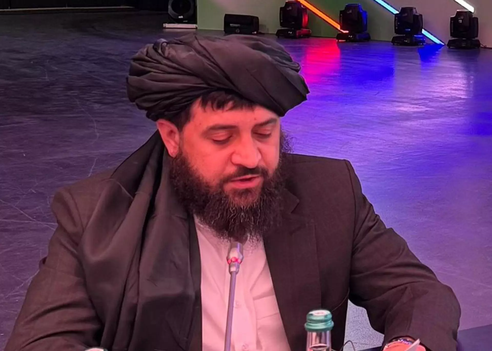 وزیر دفاع طالبان در مسکو: نیاز به ساختار نظامی حرفه‌ای داریم