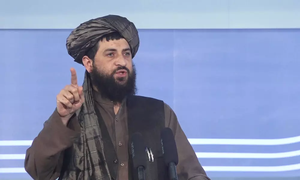 وزیر دفاع طالبان پس از توافق نظامی با روسیه: تلاش می‌کنیم پاکستان دیگر جرات بمباران افغانستان را نداشته باشد