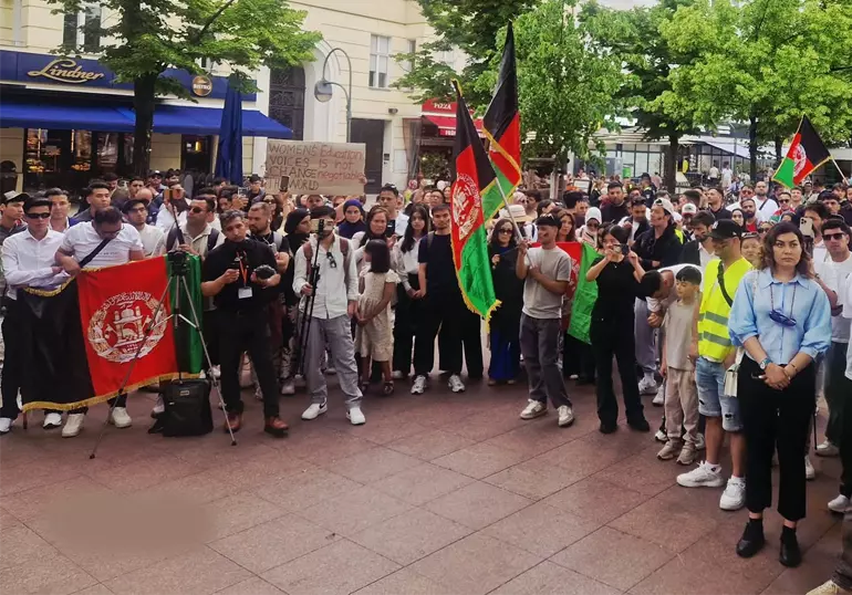 اعتراض شهروندان افغانستان در آلمان: با طالبان تعامل نکنید، آپارتاید جنسیتی را به رسمیت بشناسید