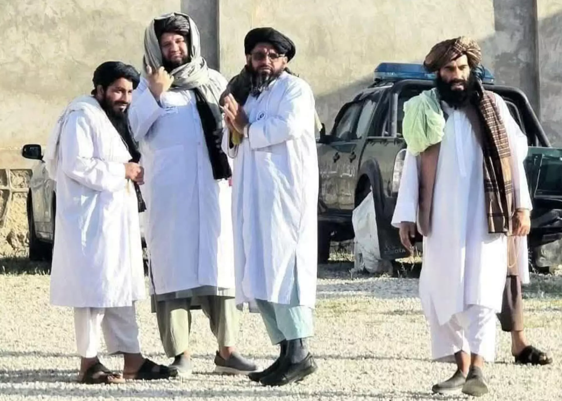 بازداشت ده‌ها زن در هرات؛ طالبان دامنه محدودیت‌های پوششی را به شفاخانه‌ها کشاند