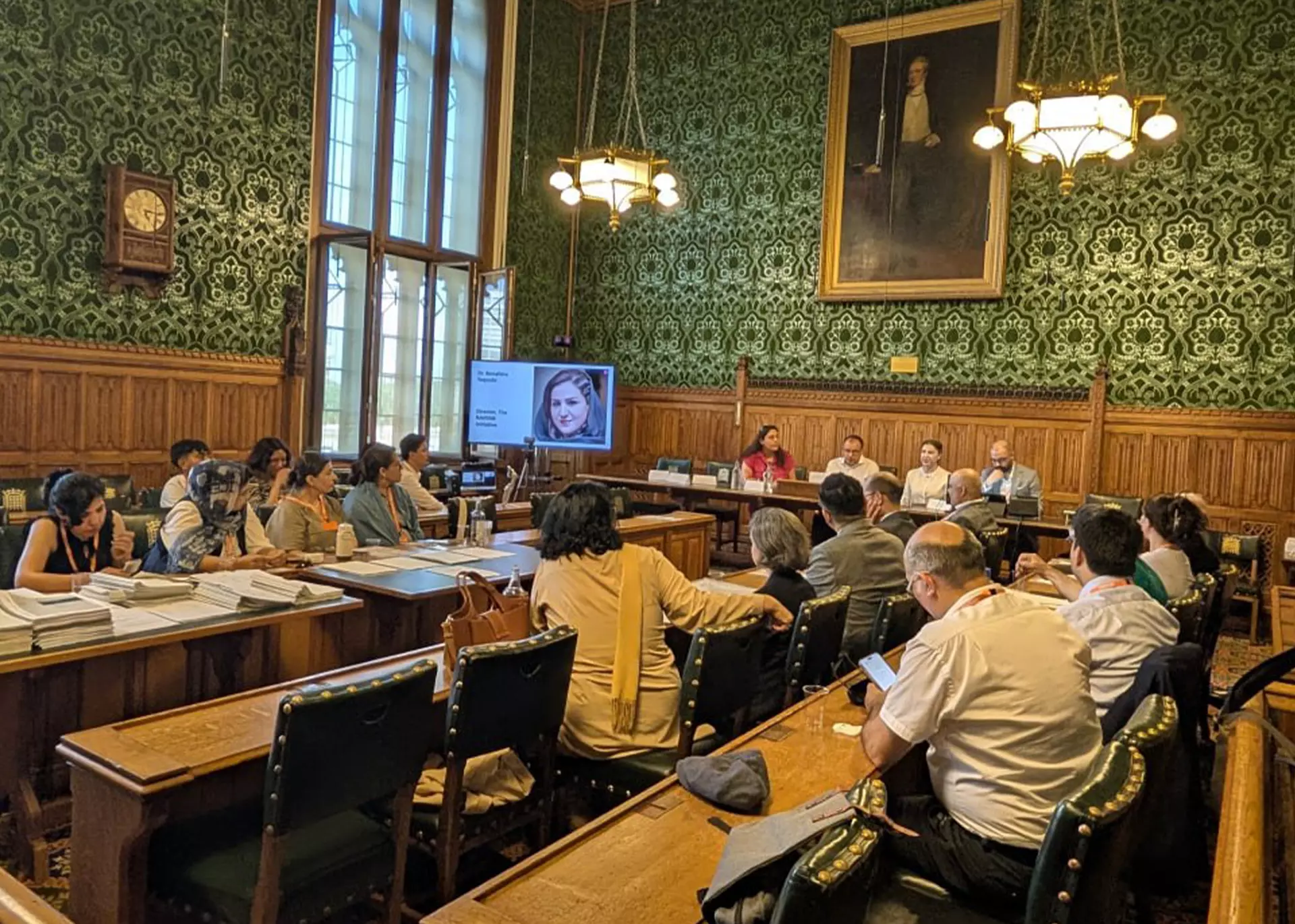 مستند «فراتر از تاریکی» در پارلمان بریتانیا به نمایش درآمد