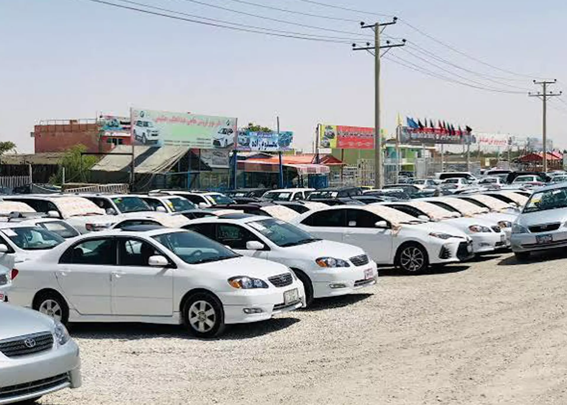 طالبان واردات موترهای راست‌فرمان را ممنوع کردند