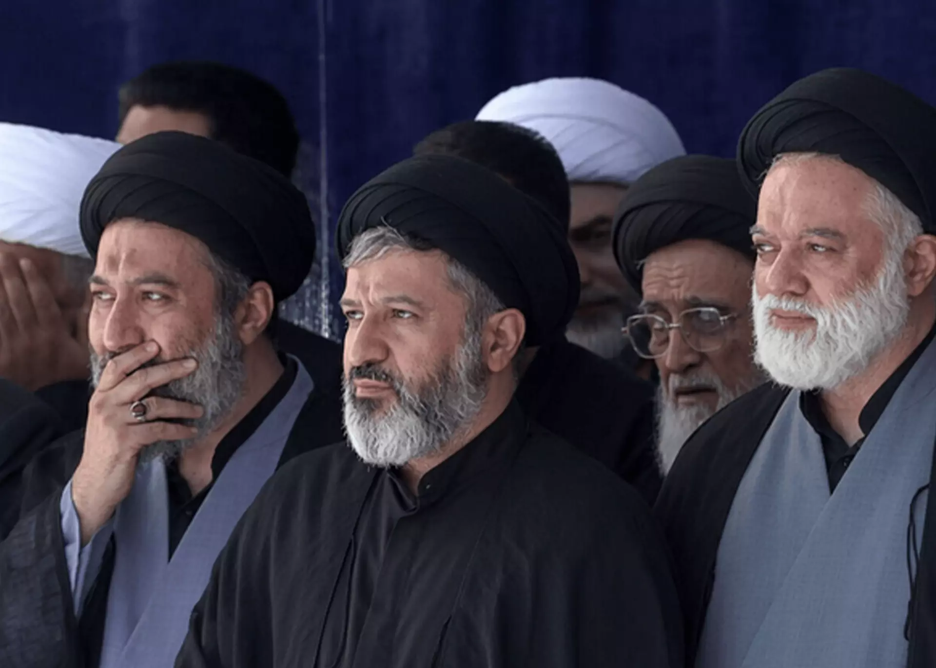 خبرگزاری فارس: مجتبی خامنه‌ای در مراسم نماز میت پدرش حضور نداشت