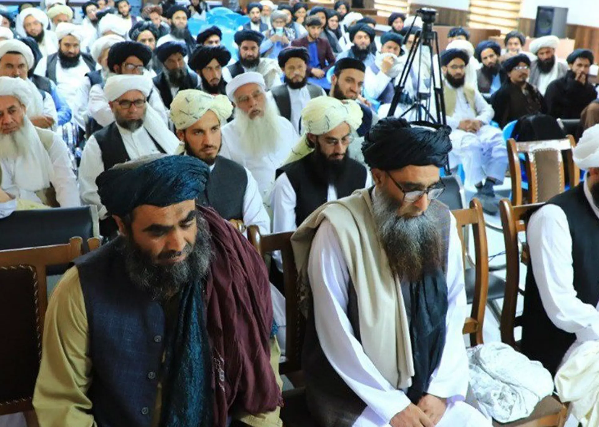 وزارت حج و اوقاف طالبان: شبکه‌های اجتماعی مردم را به «بغاوت علیه امیر» تشویق می‌کنند
