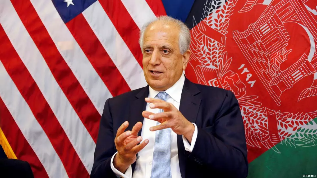 خلیل‌زاد: وضعیت پاکستان پس از بازداشت عمران خان، بدتر شده است
