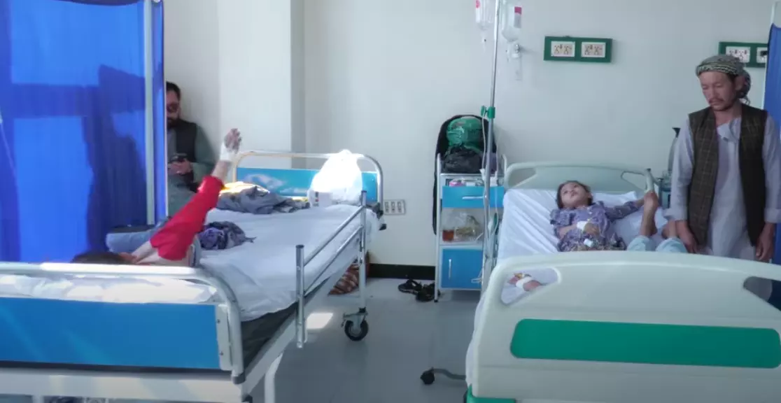 مسمومیت در غرب کابل؛ باشندگان دو شهرک همجوار با منبع آب مشترک متأثر شده‌اند
