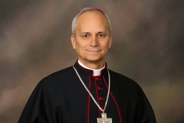 رهبر کاتولیک‌ها: زمان پایان جنگ‌ها فرا رسیده است