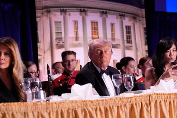 تیراندازی در نزدیکی کاخ سفید؛ ترامپ از جنگ با ایران منصرف نمی‌شود