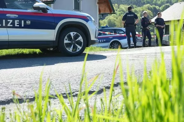 مرد اتریشی همسرش را که طلاق می‌خواست به قتل رساند و سپس خودکشی کرد