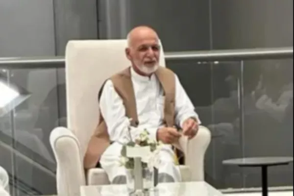 غنی امارات را ترک کرده است