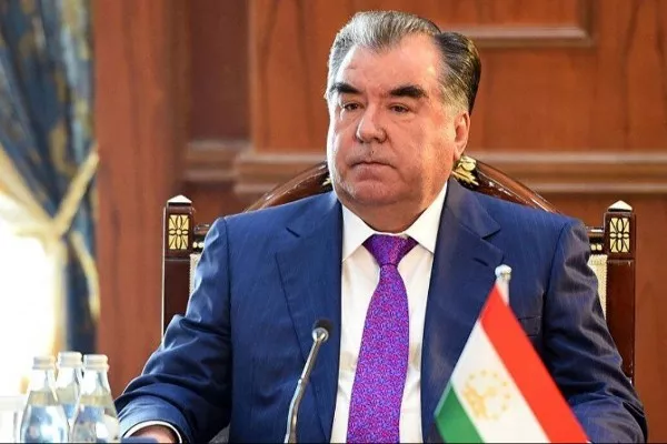 رییس جمهور تاجیکستان برای بهبود آموزش «رسم خط فارسی» فرمان صادر کرد