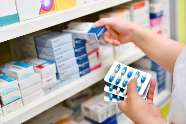 منع واردات دارو از پاکستان؛ یک شرکت روسی عرضه‌ی دارو به افغانستان را آغاز می‌کند