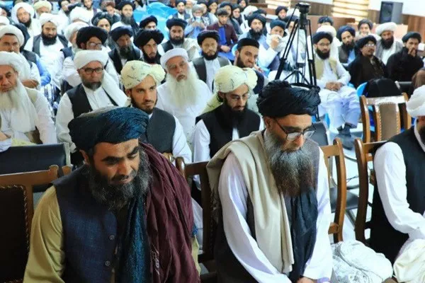 وزارت حج و اوقاف طالبان: شبکه‌های اجتماعی مردم را به «بغاوت علیه امیر» تشویق می‌کنند