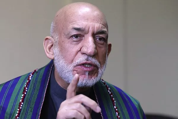 واکنش تند طالبان به اظهارات کرزی درباره آموزش دختران