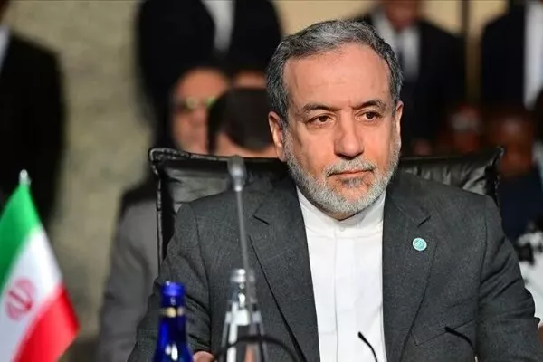 عراقچی به امریکا: با «اشتباه محاسباتی بزرگ‌تری» در تنگه هرمز مواجه خواهید شد