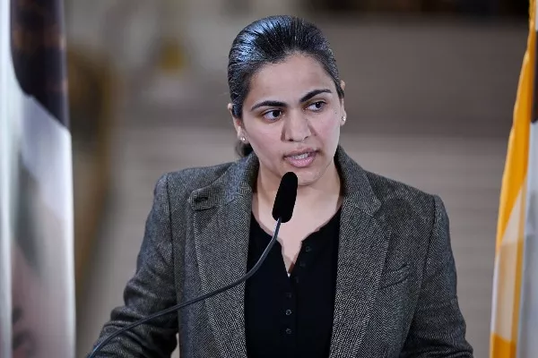 نماینده افغانستانی‌تبار کنگره امریکا:  با طالبان دیپلماسی کنید؛ مخالفانِ مسلح «جنگ‌سالاران عمیقا شکست‌خورده» اند