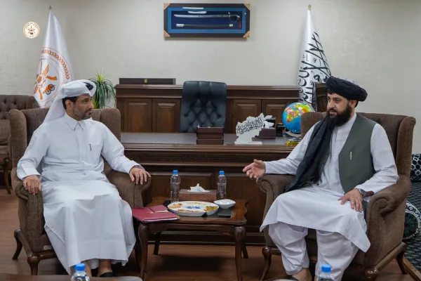 معاون شورای امنیت ملی قطر با وزیر دفاع طالبان دیدار کرد