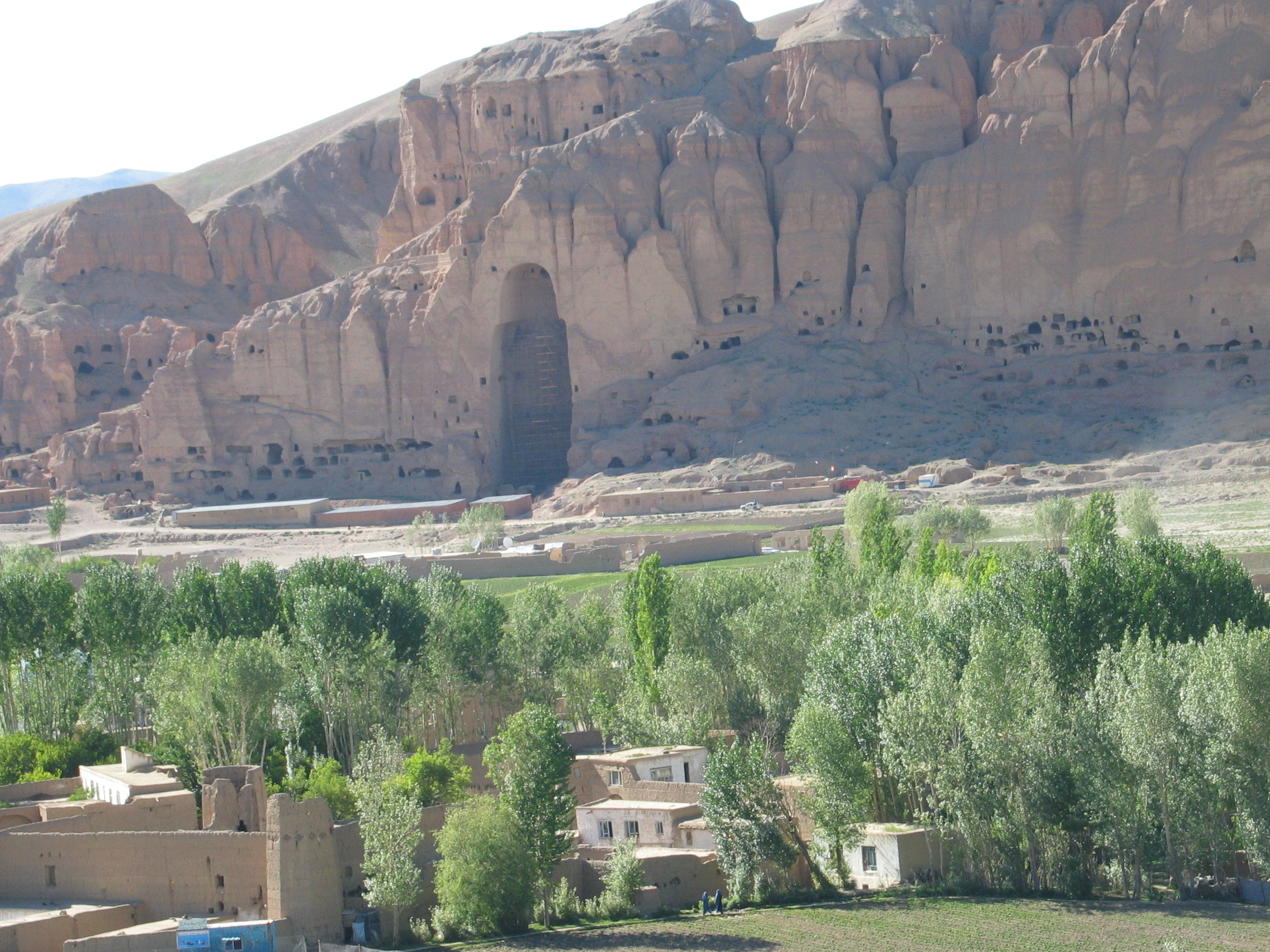 یک پسر ۱۳ ساله در بامیان خود را حلق‌آویز کرد