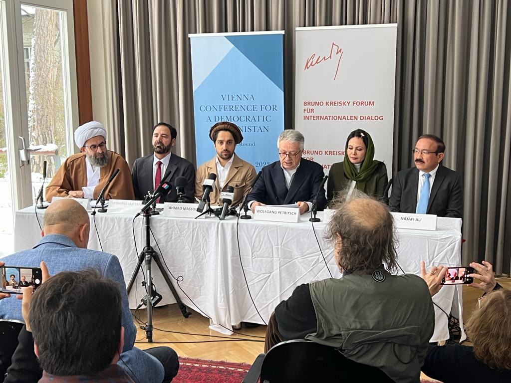 پایان نشست سه‌روزه وین؛ بیش از ۲۹ جریان سیاسی مخالف طالبان روی یک نقشه راه به توافق رسیدند