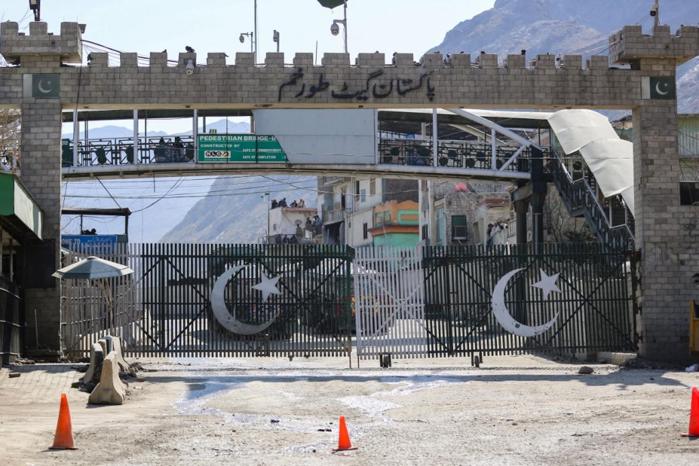 پاکستان بار دیگر گذرگاه تورخم را به روی مریضان بدون ویزا بست