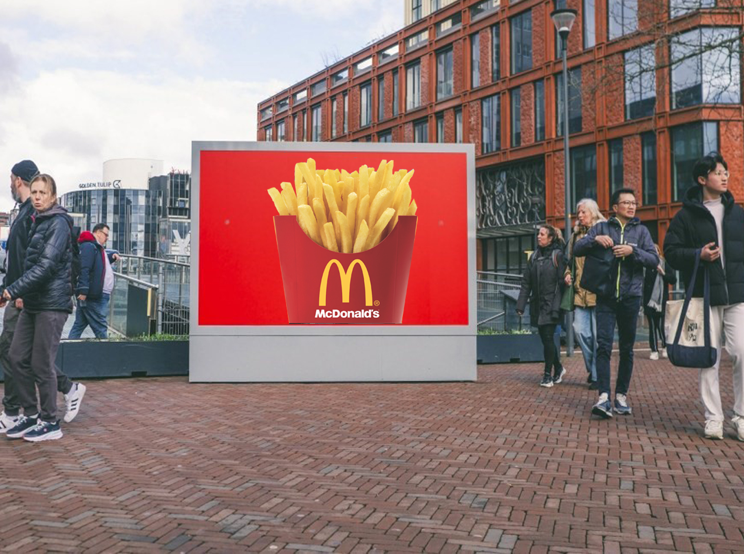 تابلوهای تبلیغاتی جدید مک‌دونالد بوی چیپس می‌دهند