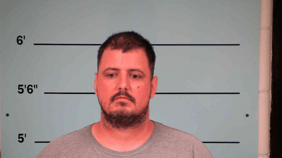 سرباز پیشین امریکا برای فرار از نفقه فرزندش مرگ خود را جعل کرد و به ۹ سال زندان محکوم شد