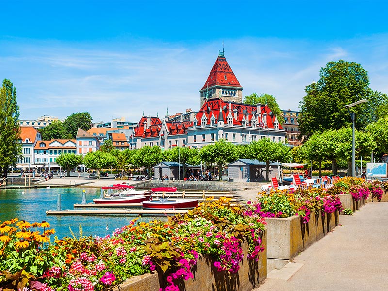 سویس مراکز پذیرش پناهجویان را می‌بندد