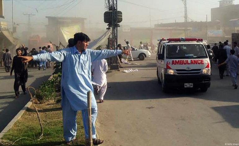 در پی درگیری سنی‌ها و شیعیان در پاکستان ۸۲ نفر کشته شدند