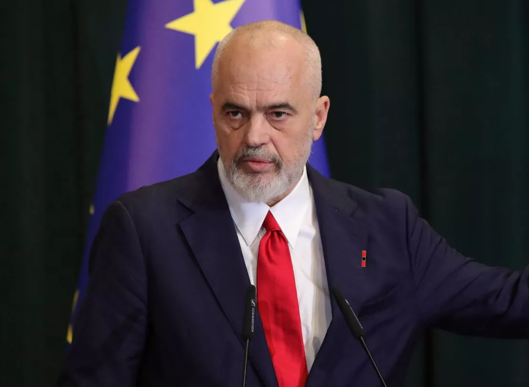 ششمین جایزه صلح ابن سینا به نخست وزیر آلبانیا اهدا می‌شود