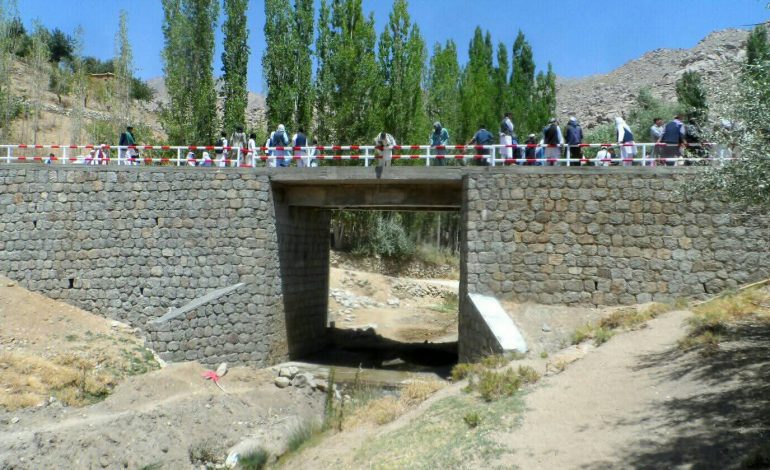 یک پل ساخته‌شده با هزینه مردمی در جاغوری افتتاح شد