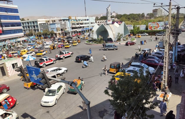 طالبان در هرات جسد تیرباران شده‌ی یک مرد را به نمایش گذاشتند