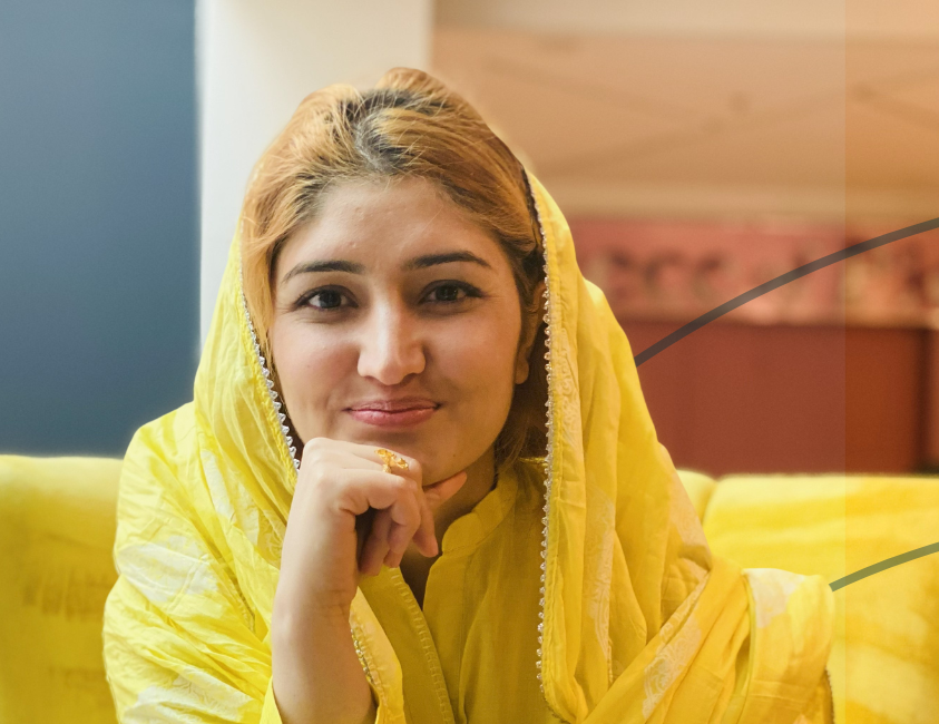سلما نیازی جایزه روزنامه‌نگاری مجمع جهانی رهبران جوان را گرفت