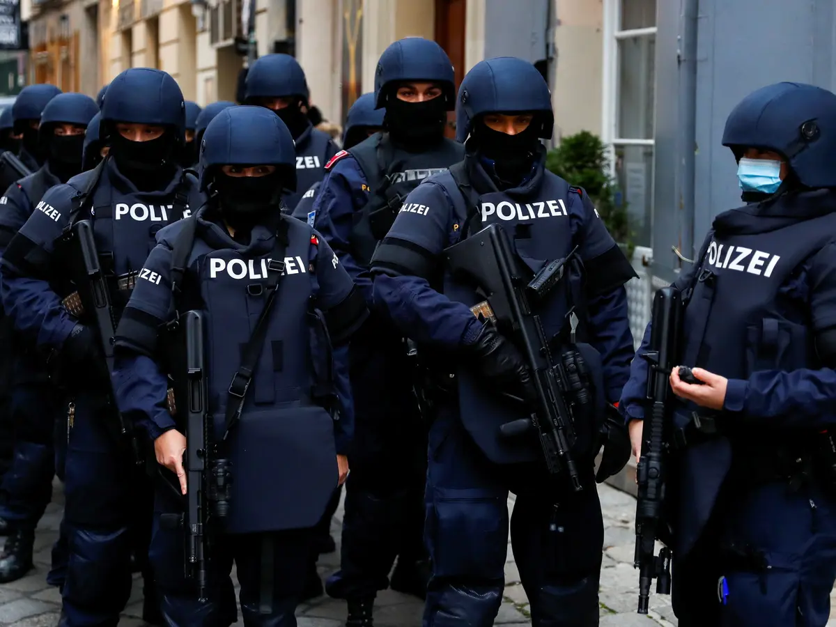 عملیات نیروهای امنیتی اتریش علیه اسلام‌گرایان در دهمین سالروز کشتار پاریس