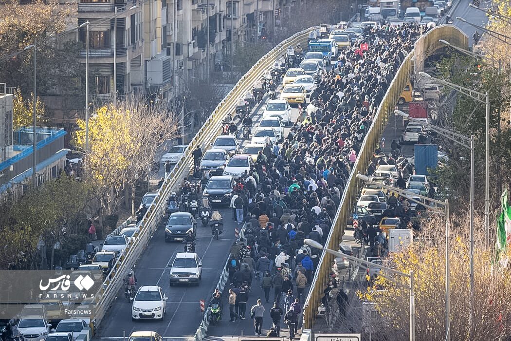 اعتراضات مردمی در ایران علیه گرانی و کاهش ارزش پول ملی