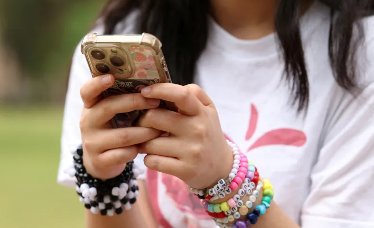 استرالیا دسترسی کودکان زیر ۱۶ سال به شبکه‌های اجتماعی را منع کرد