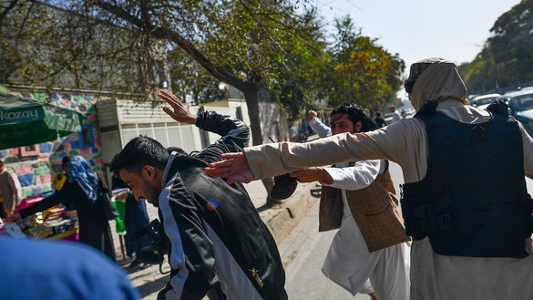 مرکز خبرنگاران: خشونت طالبان علیه خبرنگاران و رسانه‌ها ۱۳ درصد افزایش یافته است