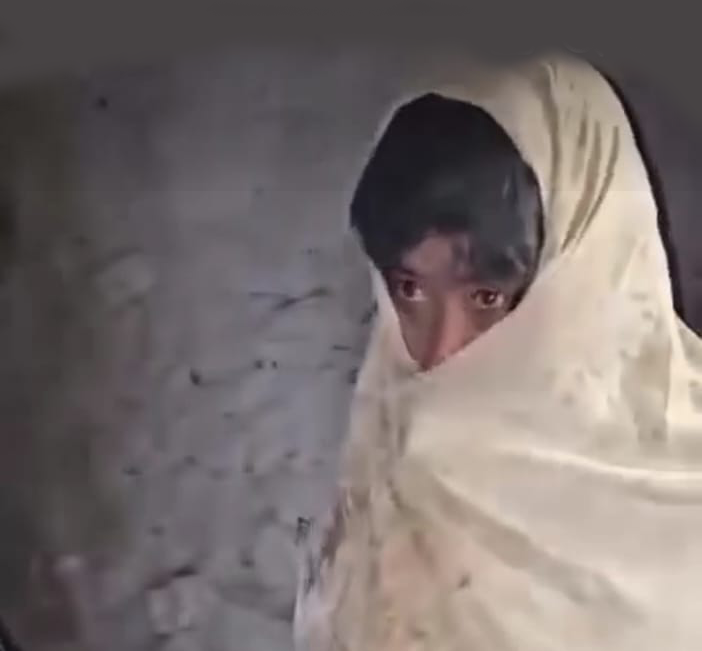 یک زن در سمنگان پس از ۸ سال از زندان خانگی آزاد شد