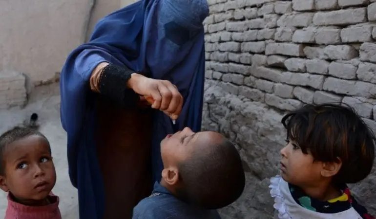 ۳۰ درصد کودکان در ارزگان هنوز واکسین نشده‌اند