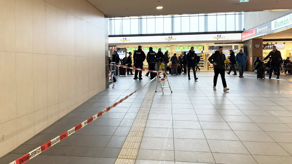 حمله با چاقو در ایستگاه قطار در آلمان؛ مهاجم اهل افغانستان است