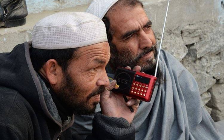 روز جهانی رادیو در سایه سانسور طالبان؛ تلویزیون‌هایی که به رادیو بدل شدند